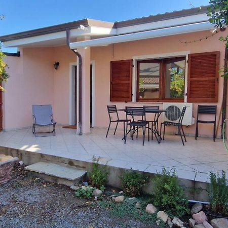 Casa Vacanza Mamaioa SantʼAnna Arresi Exterior foto